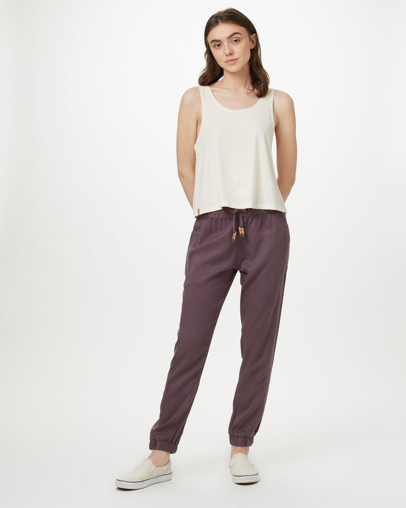 Colwood Jogger-1