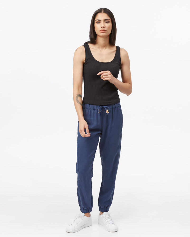 Colwood Jogger-3