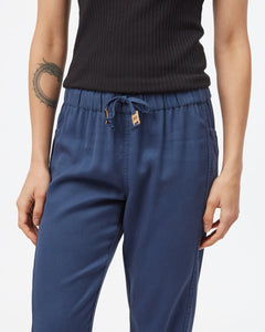 Colwood Jogger-4