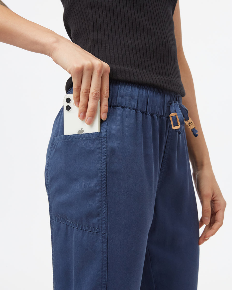 Colwood Jogger-5