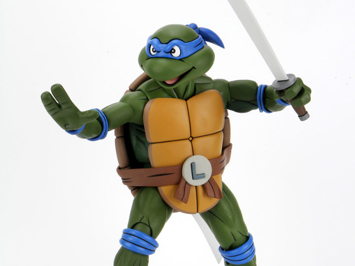 Teenage Mutant Ninja Turtles (Animated Series) Leonardo 1/4 Scale Figure-1