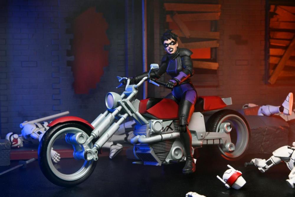 Teenage Mutant Ninja Turtles: The Last Ronin Casey Marie Action Figure with Motorcycle-1
