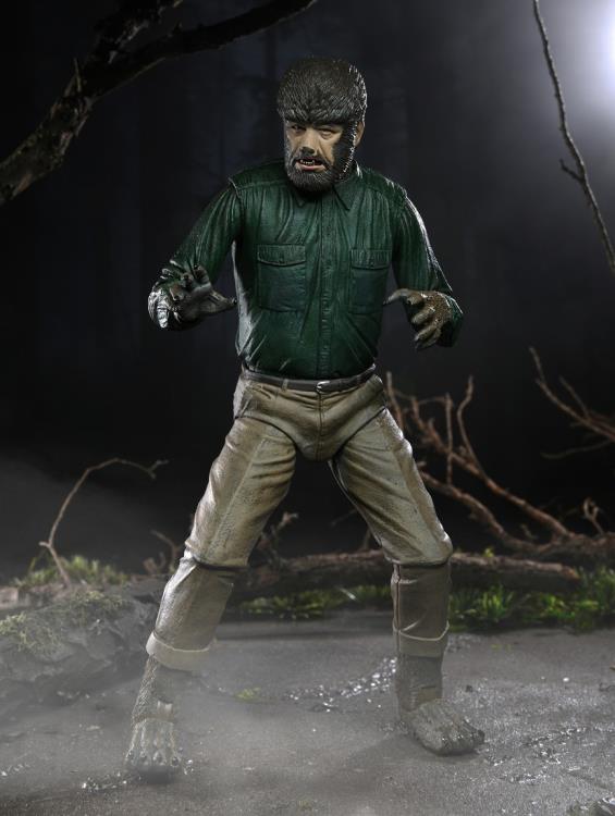 Universal Monsters Ultimate The Wolf Man-4
