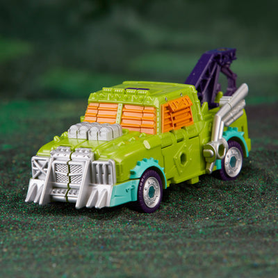 Transformers Buzzworthy Bumblebee Legacy: Evolution Robots in Disguise 2000 Universe Tow-Line-2