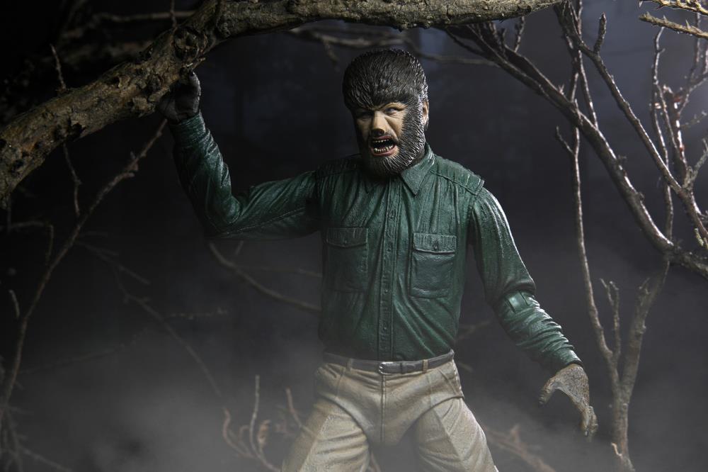 Universal Monsters Ultimate The Wolf Man-7