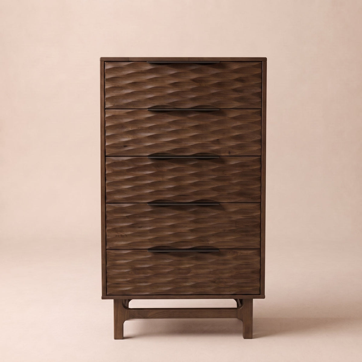 Cómoda Elara de madera maciza con 5 cajones