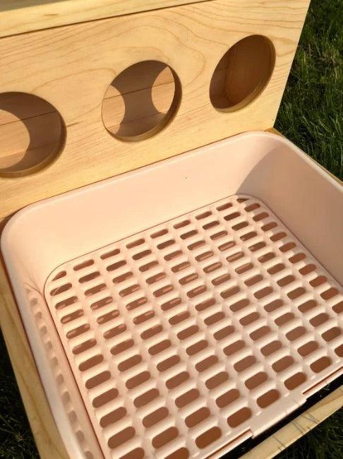 Rabbit Hay Feeder, Litter Box & Mesh Grate-2