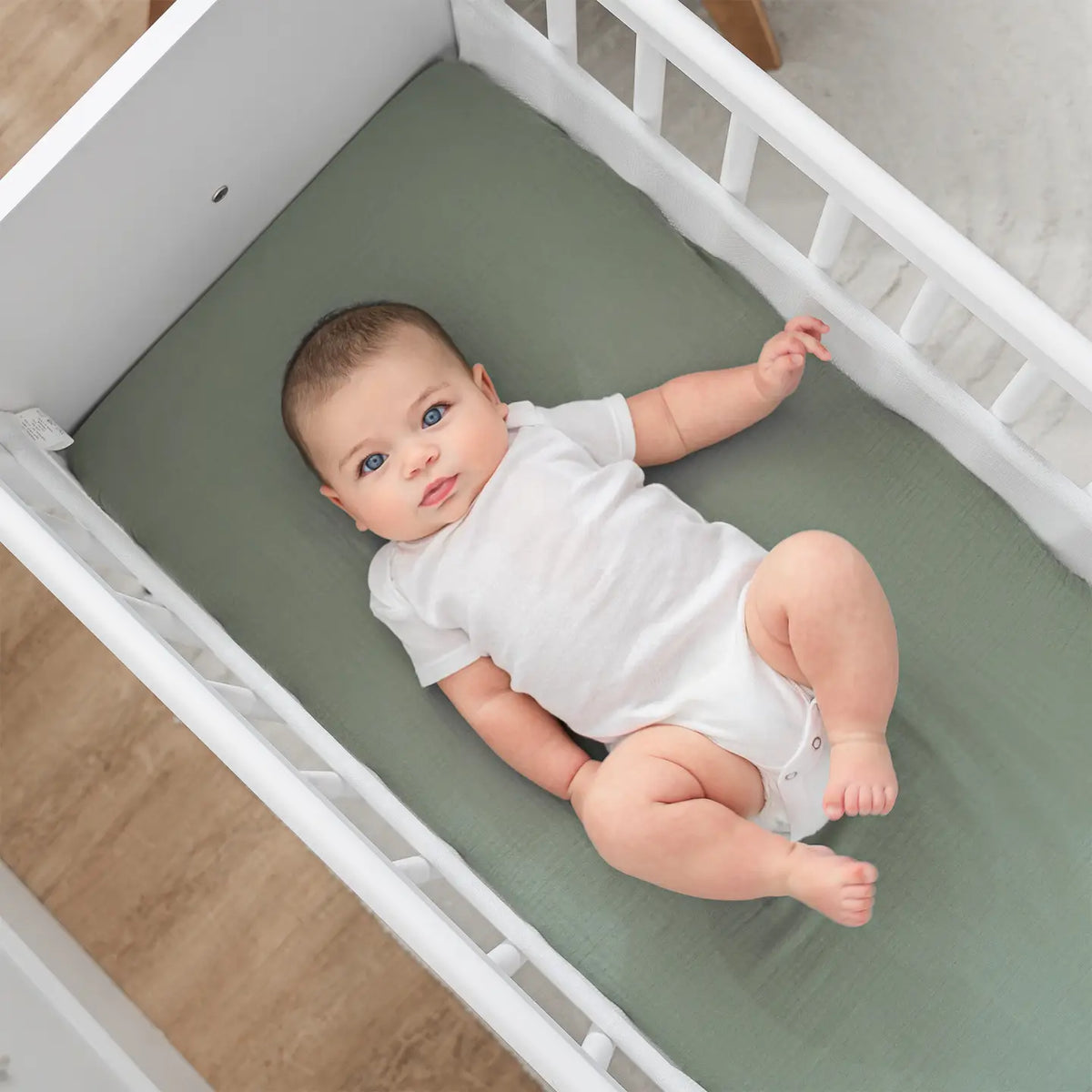 Wooden Bedside Bassinet Sleeper | Comfy Cubs-4