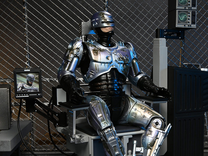 NECA - Ultimate Battle Damaged RoboCop with Chair-8
