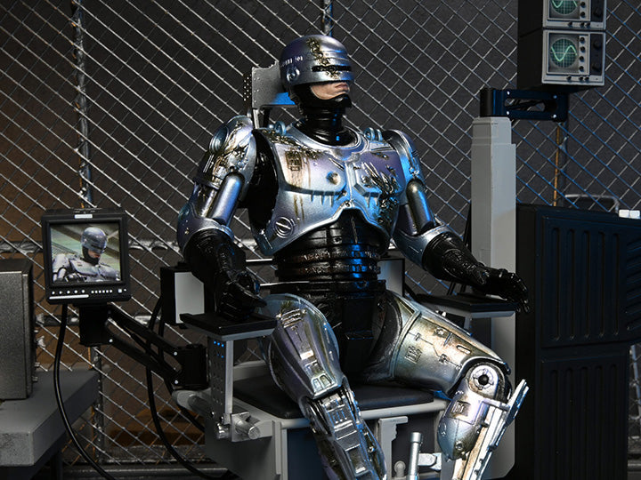 NECA - Ultimate Battle Damaged RoboCop with Chair-8
