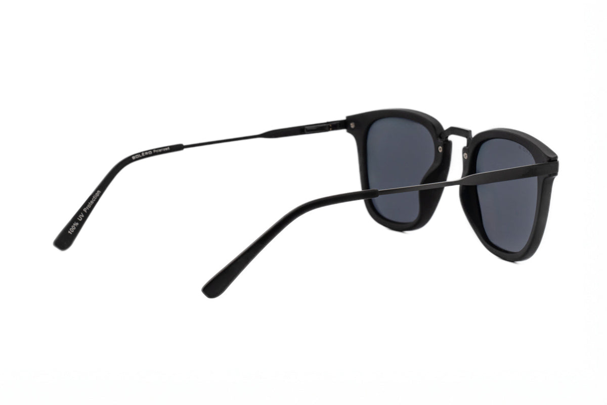 Boléro Maven — Matte Black Square Keyhole Sunglasses-4