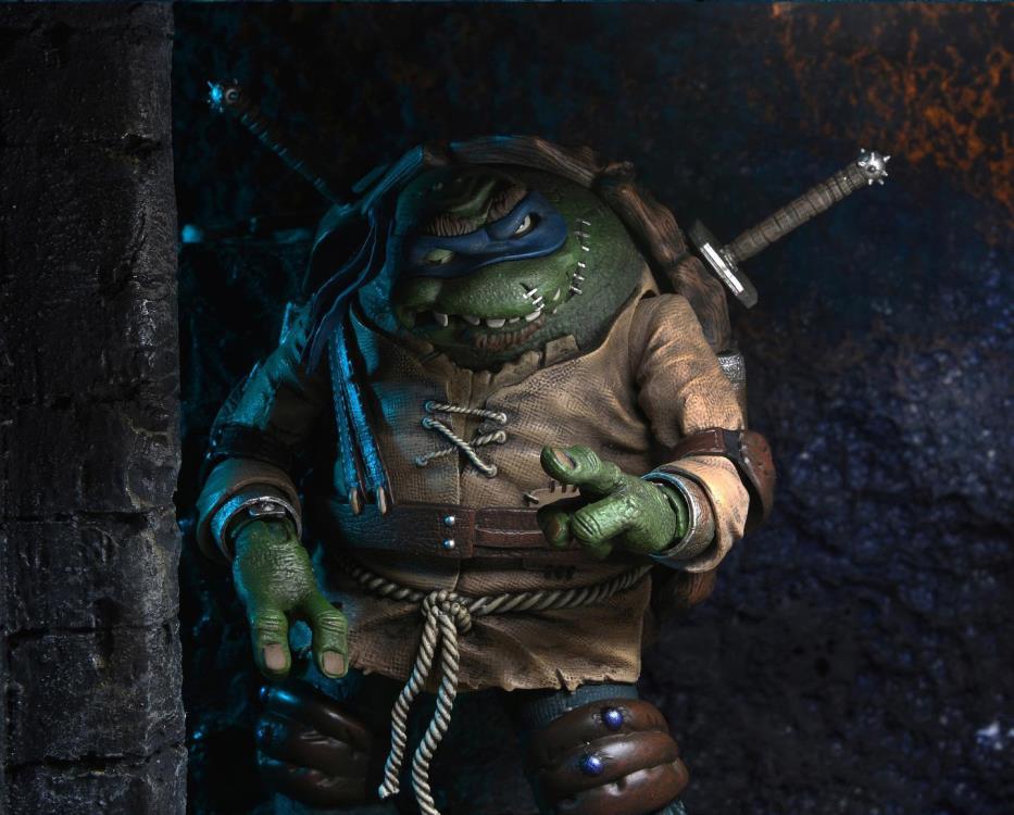 Universal Monsters x Teenage Mutant Ninja Turtles Ultimate Leonardo as The Hunchback-3