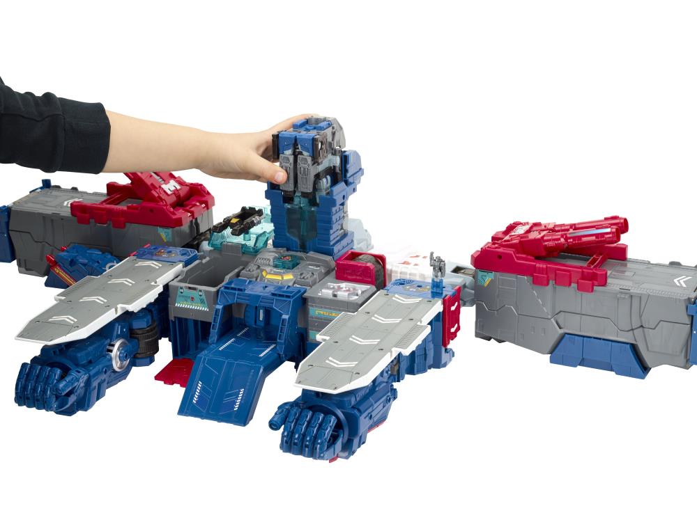 Transformers Generations Titans Return Fortress Maximus-13