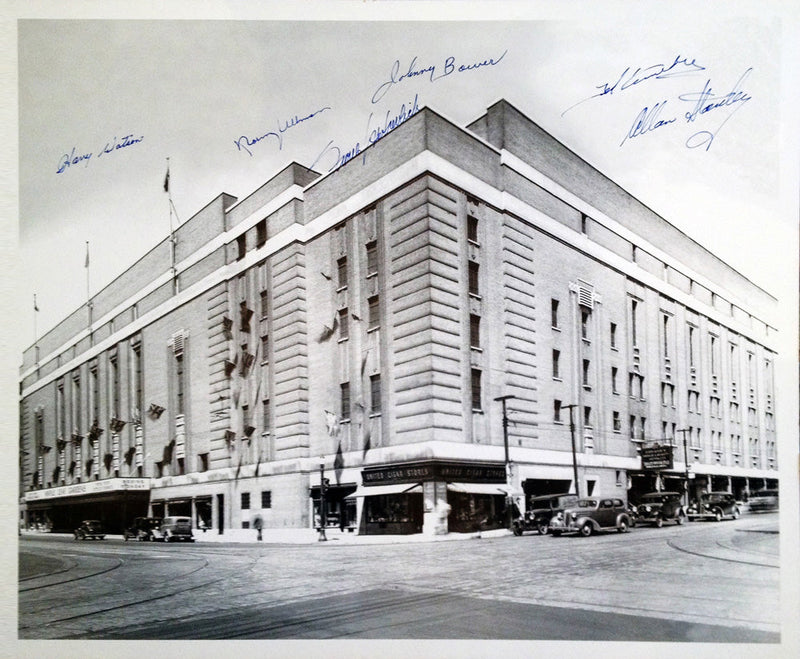 Toronto Maple Leafs 16x20 Signed by Stanley Photograph-1
