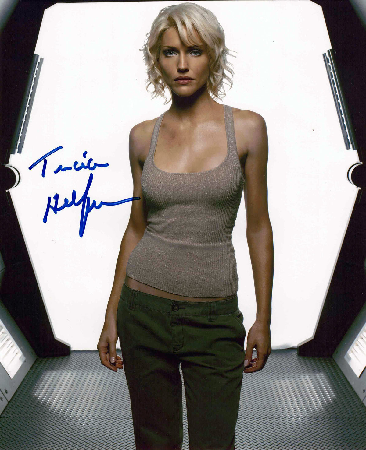 Tricia Helfer Signed Battlestar Galactica Tanktop Look Photo-1
