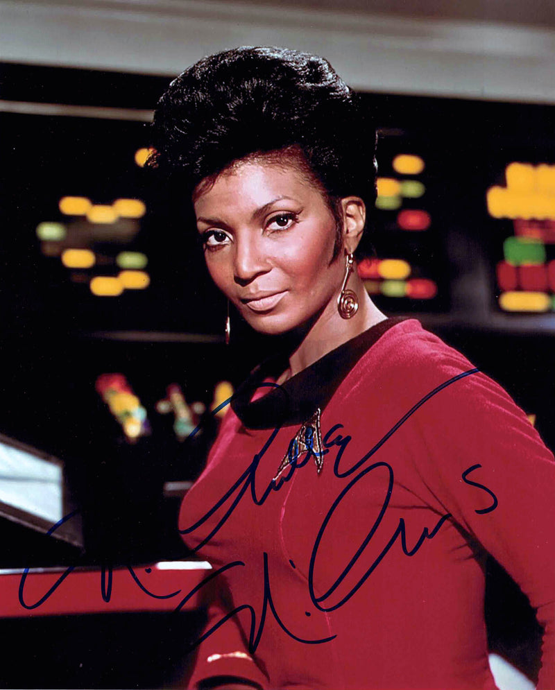 Nichelle Nichols Signed Lt. Uhura Star Trek 8x10 Photo-1