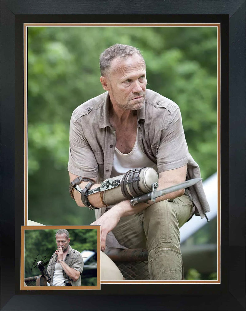 Michael Rooker Signed Walking Dead Merle Dixon Frame (38.5x28)-1