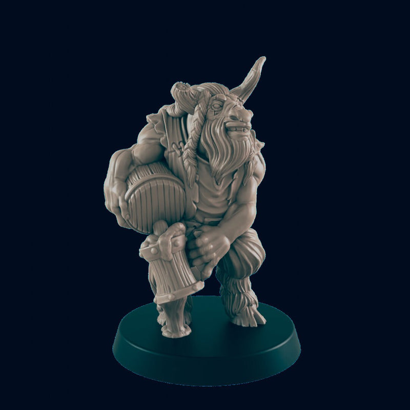 Minotaur Male Bartender - EC3D | DnD | Villager minis | innkeeper | PC/NPC | 32mm | Pathfinder | commoner | TTRPG | Wargaming | Frostgrave-1