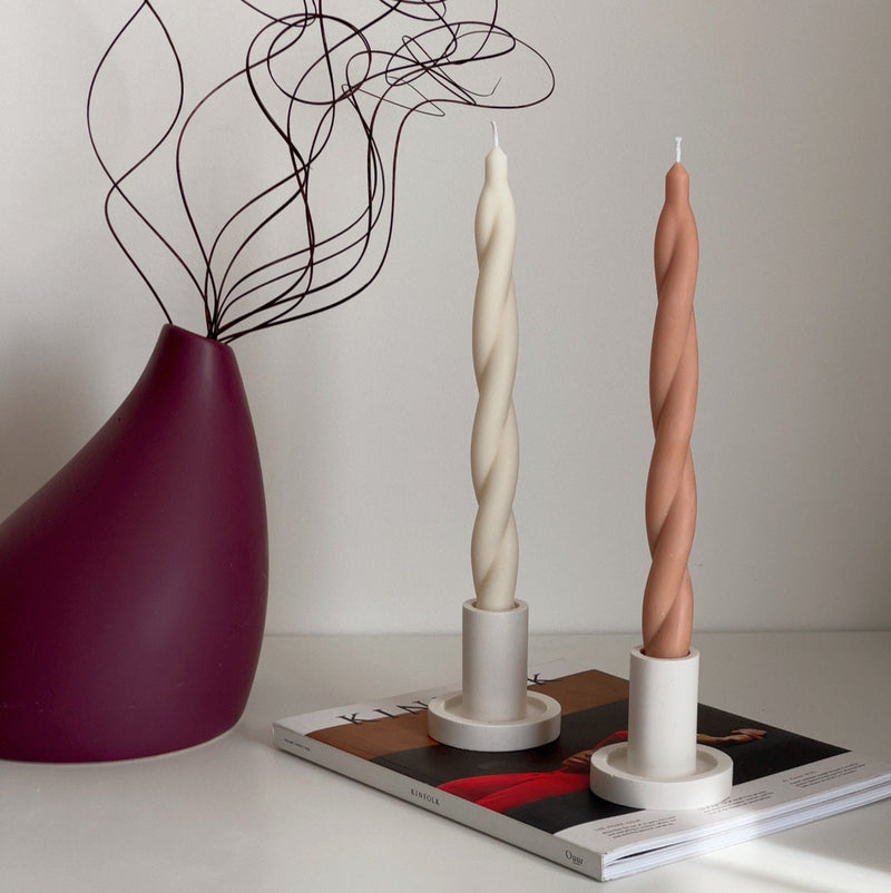Round Jesmonite Candlestick Holder: Minimalist Table Decor-1