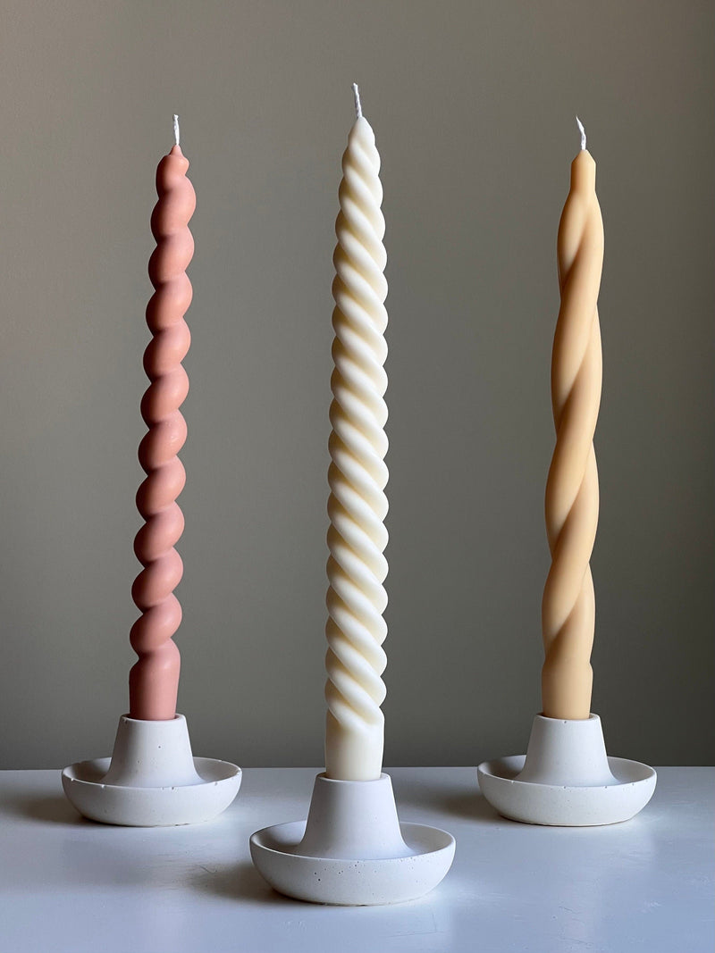 Round Jesmonite Candlestick Holder: Minimalist Table Decor-4