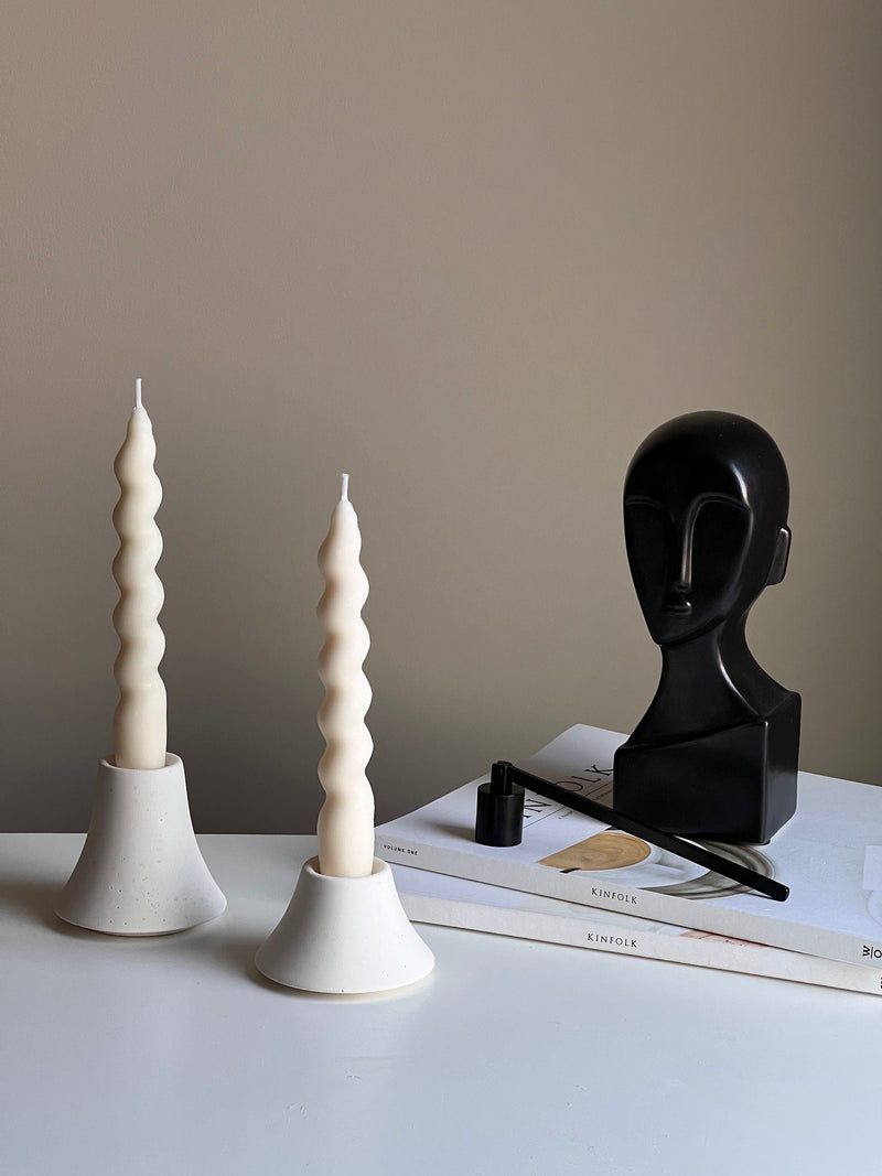 Round Jesmonite Candlestick Holder: Minimalist Table Decor-1