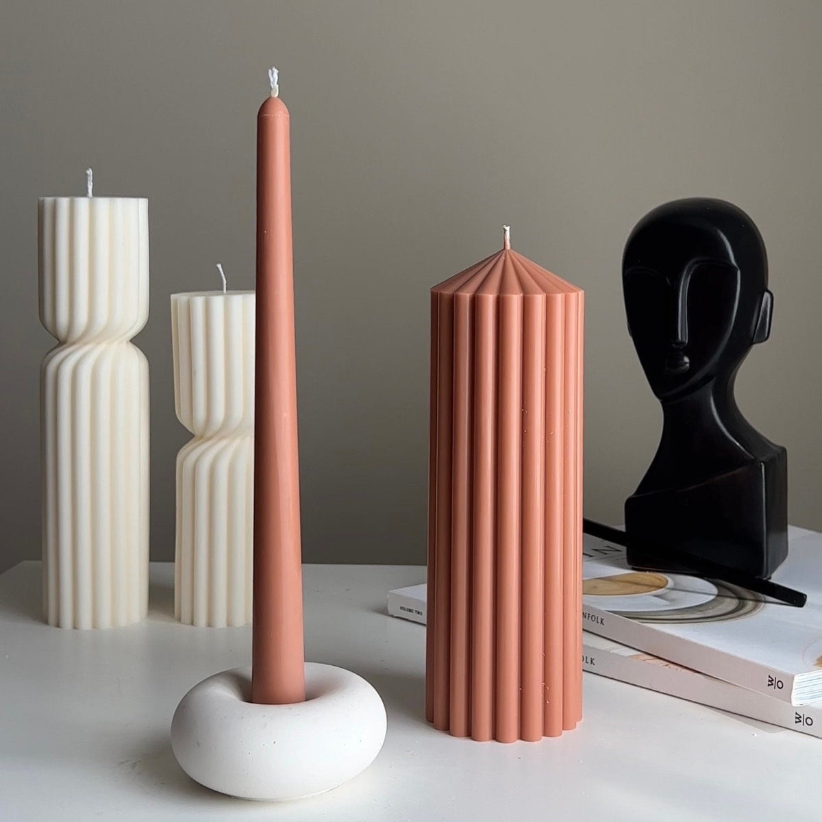 Donut Jesmonite Candlestick Holder: Minimalist Wedding Decor-2