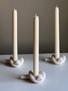 Knot Jesmonite Candlestick Holder: Minimalist Wedding Decor-2