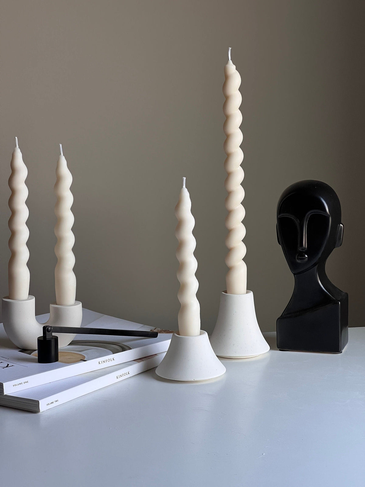 Round Jesmonite Candlestick Holder: Minimalist Table Decor-2