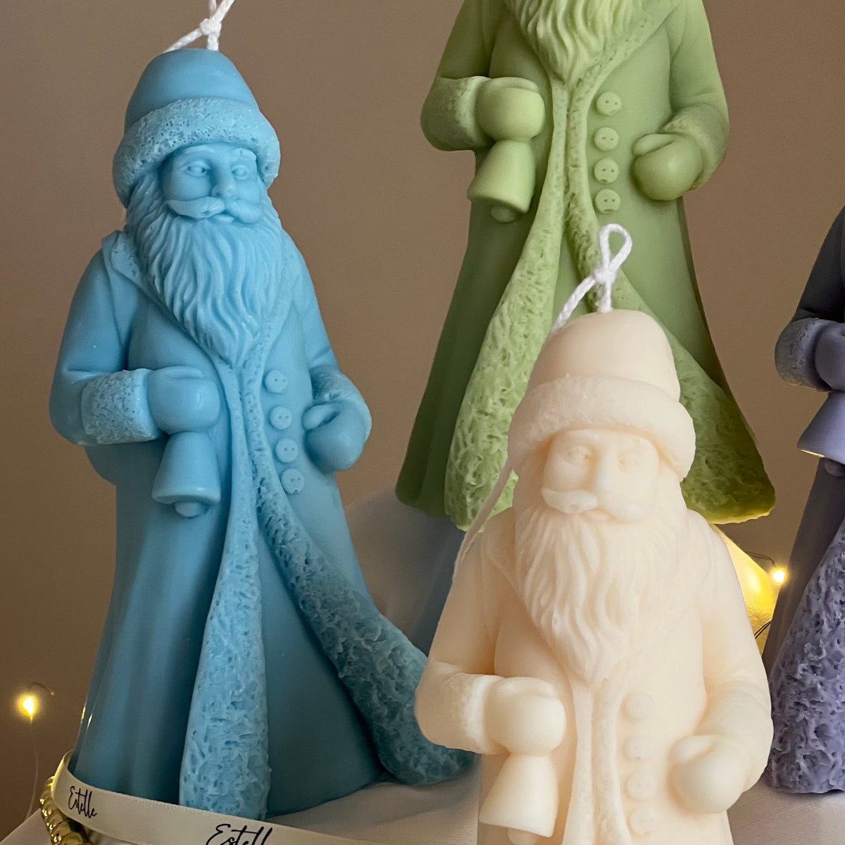 Handmade Santa Claus Soy Candle: Festive Christmas Decor-3