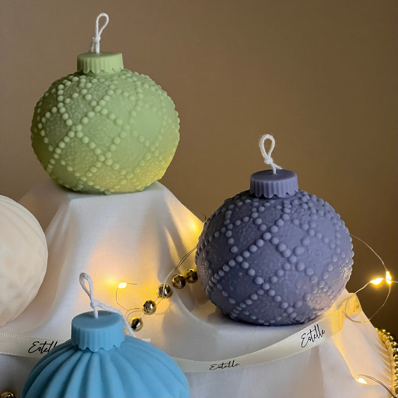 Handmade Christmas Bauble Soy Candle: Festive Ornament Decor-2