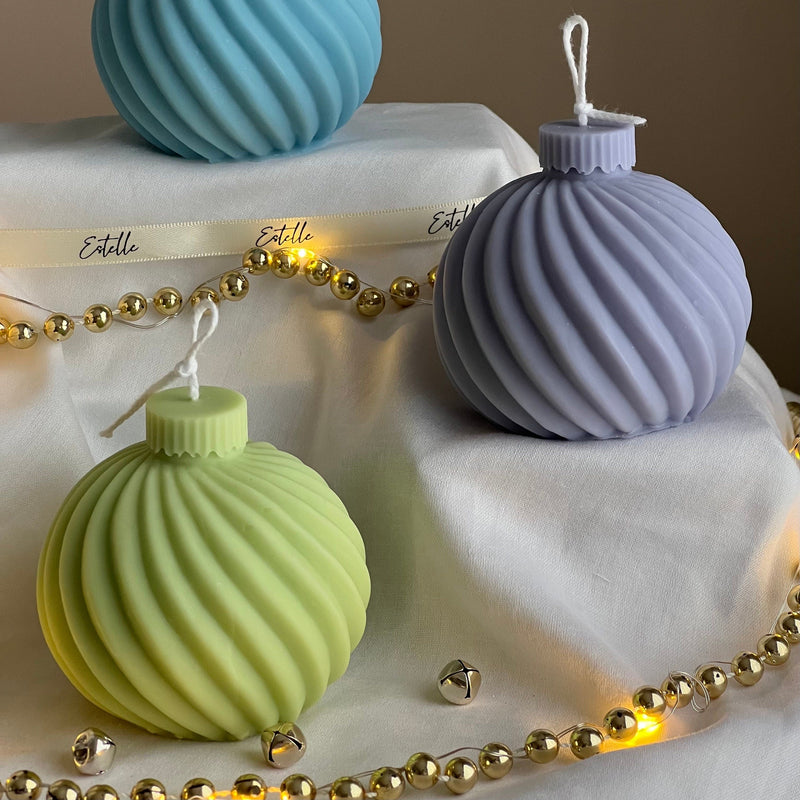 Swirl Christmas Bauble Soy Candle: Handmade Holiday Decor-4