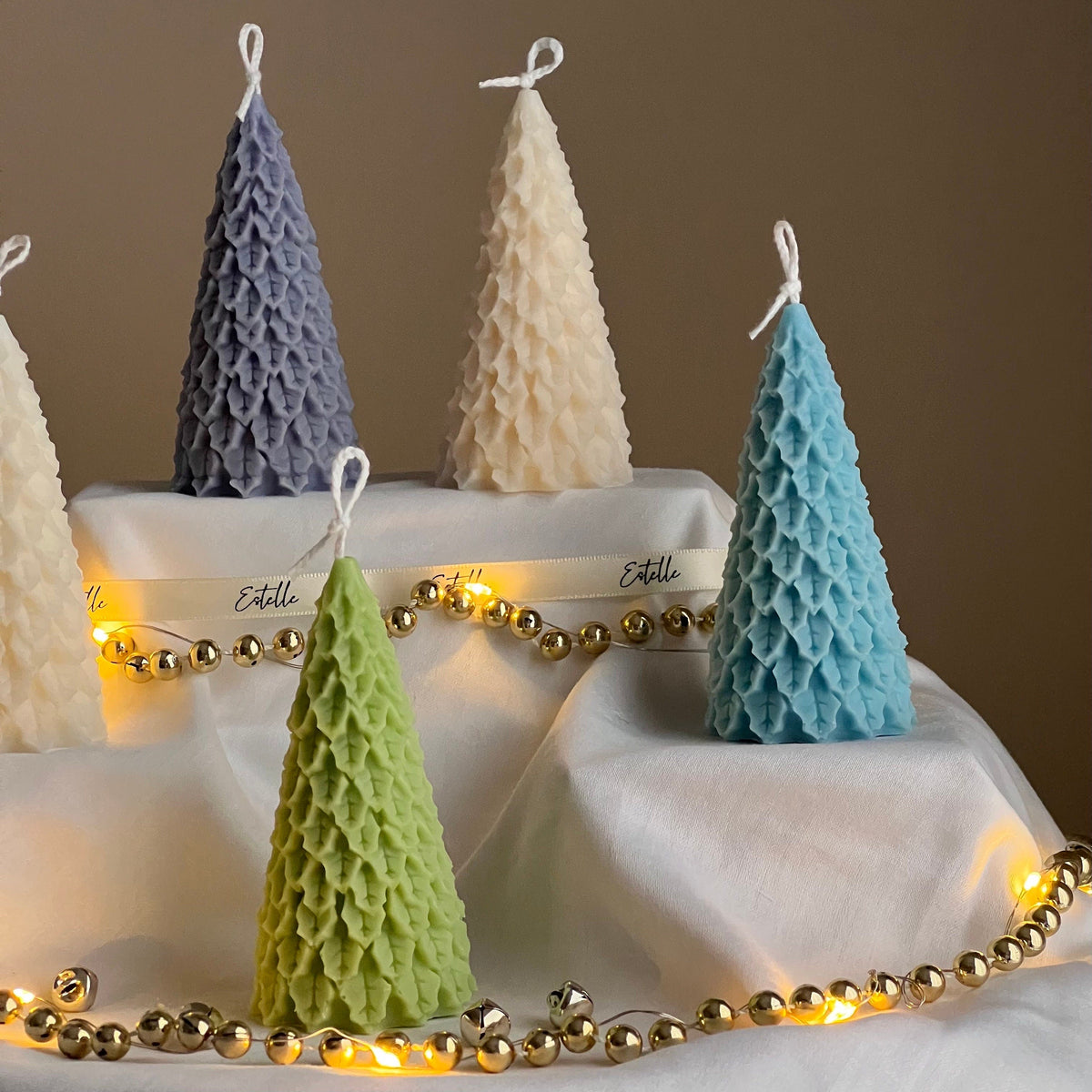 Handmade Soy Christmas Tree Candle: Festive Home Decor-4