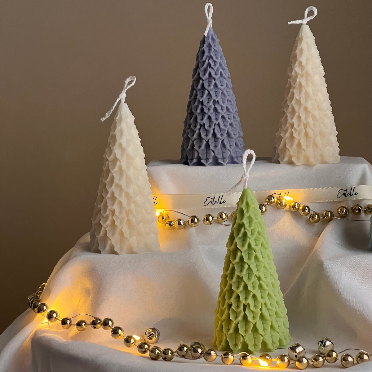 Handmade Soy Christmas Tree Candle: Festive Home Decor-5