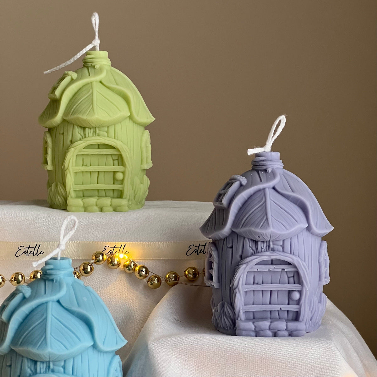 Leaf House Soy Candle: Handmade Christmas Decor Gift-2