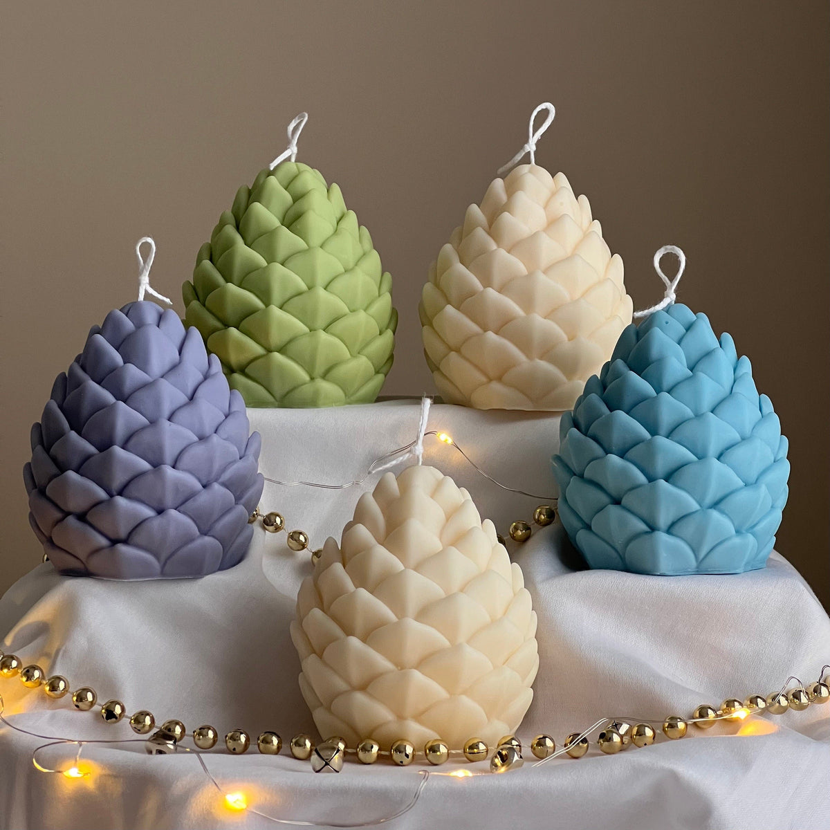 Handmade Pine Cone Soy Candle: Christmas Home Decor-6