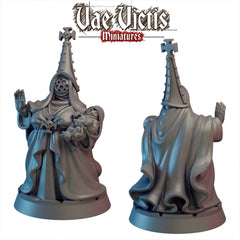 Cult Matriarch 28/32mm mini - Vae Victis | DnD | Evil | Cultist | Warlock | Pathfinder | TTRPG | Wargaming | Frostgrave | Eldritch Monster-1
