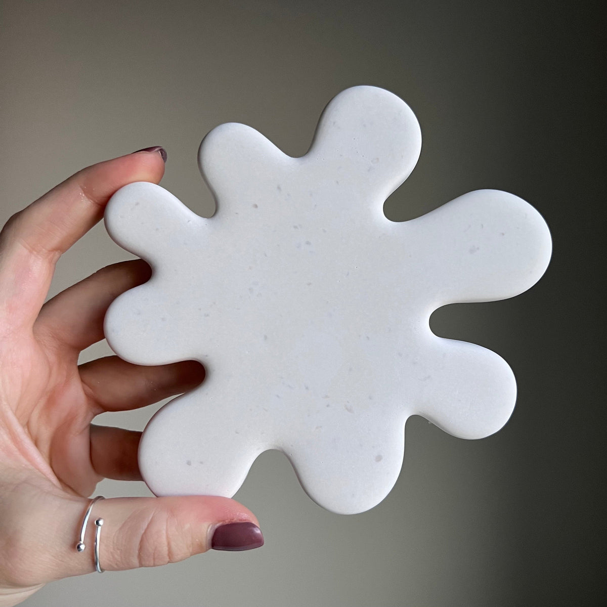 Blob Jesmonite Candlestick Holder: Modern Table Decor-3