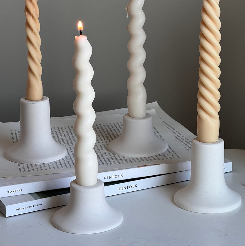 Round Jesmonite Candlestick Holder: Minimalist Table Decor-2