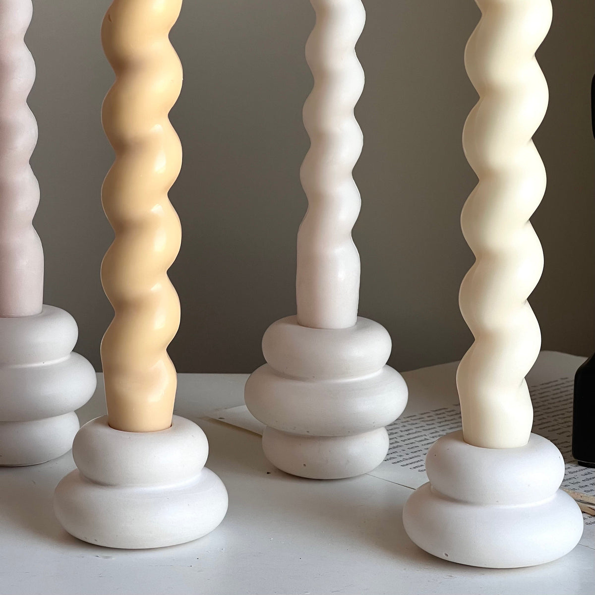 Donut Jesmonite Candlestick Holder: Minimalist Wedding Decor-2