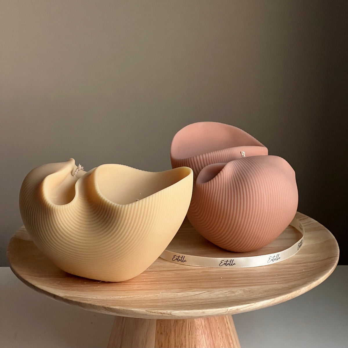 Large Seashell Soy Wax Candle | Unique Clam Shell Decor-3