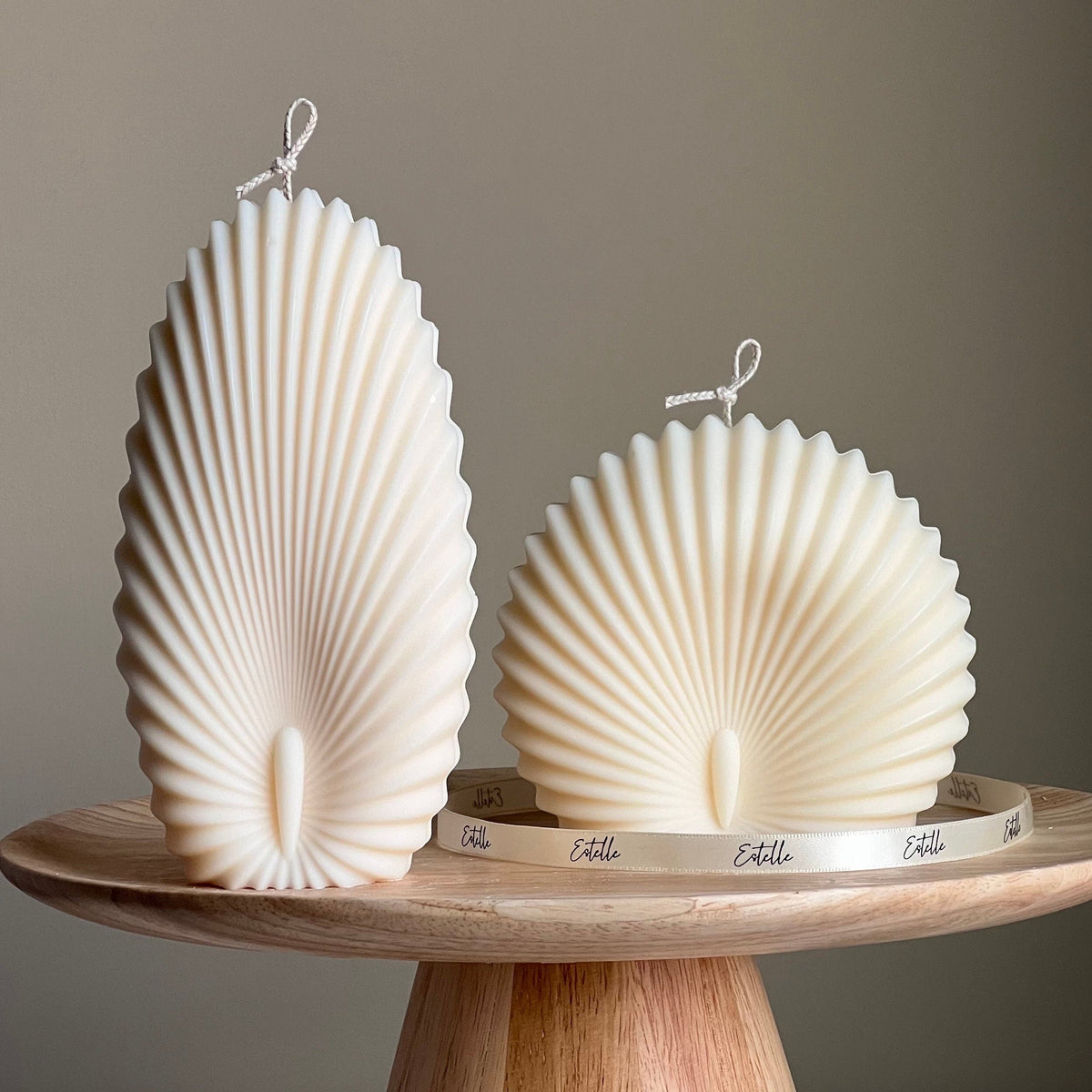 Sea Shell Candle Duo: Decorative Soy Wax Clam Shell Candles-1