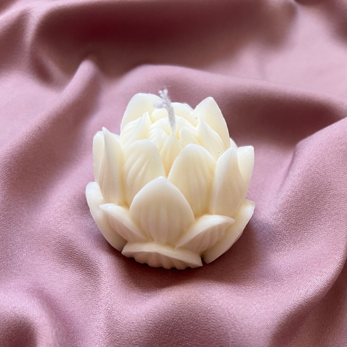 Handmade Lotus Soy Candle: Small Trendy Home Decor-2