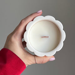 Handmade Flower Soy Wax Candle in Jesmonite Flower Jar with Wood Wick-6