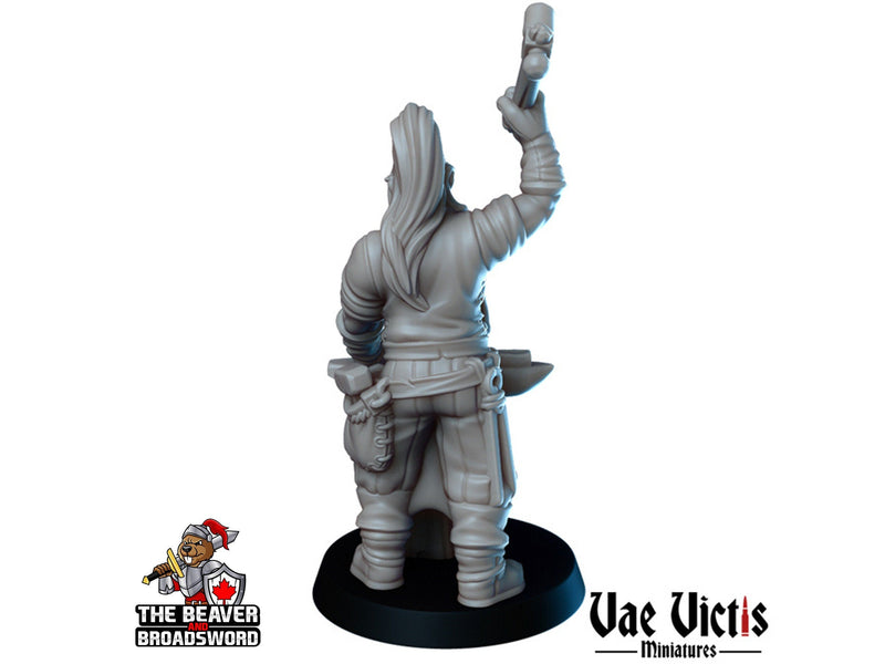 Female Orc Blacksmith dnd mini - Vae Victis | Merchant | Smith | Villager | Townsfolk | Fighter | City | Villager |  Wargaming | Pathfinder-2