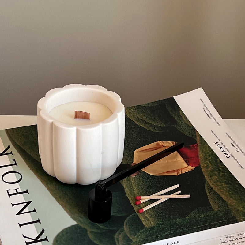 Handmade Flower Soy Wax Candle in Jesmonite Flower Jar with Wood Wick-5