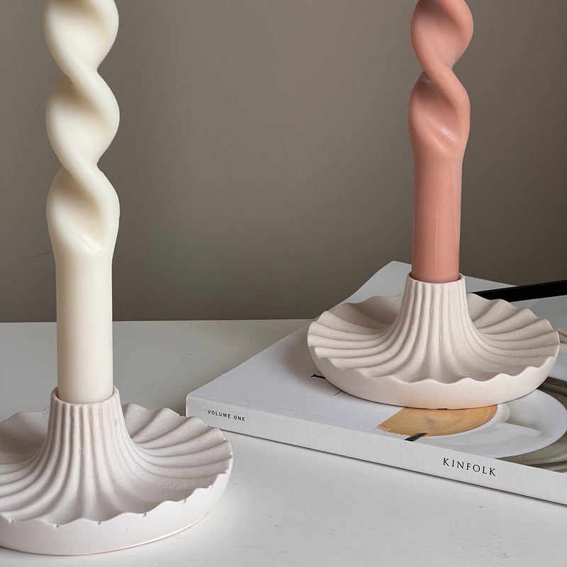 Round Jesmonite Candlestick Holder: Elegant Table Decor-2