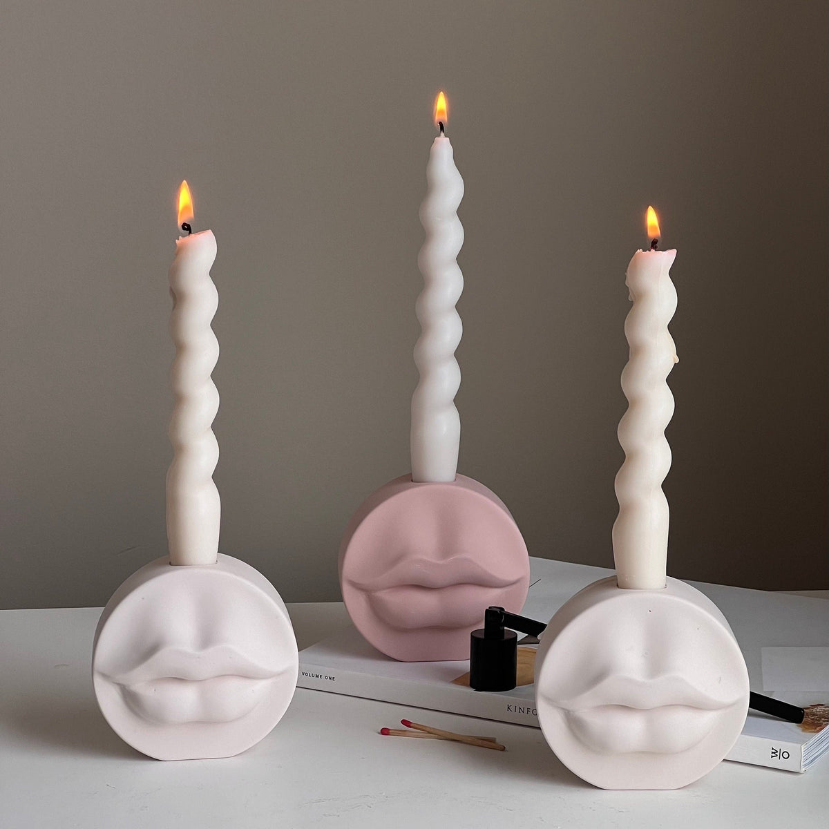 Lips Jesmonite Candlestick Holder: Handmade Wedding Decor-3