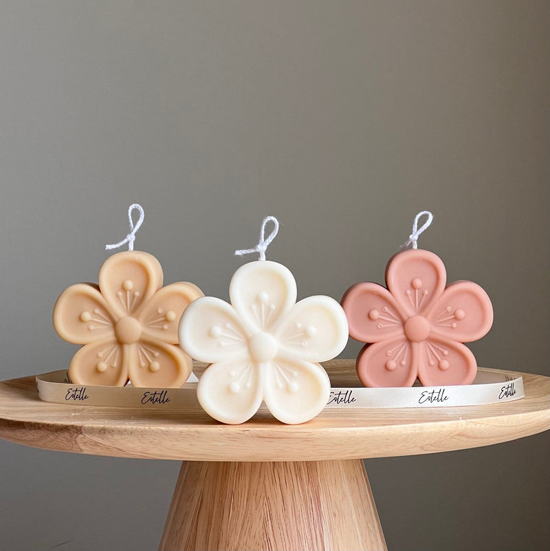 Soy Wax Flower Candle: Sculptural Blossom Candle-1