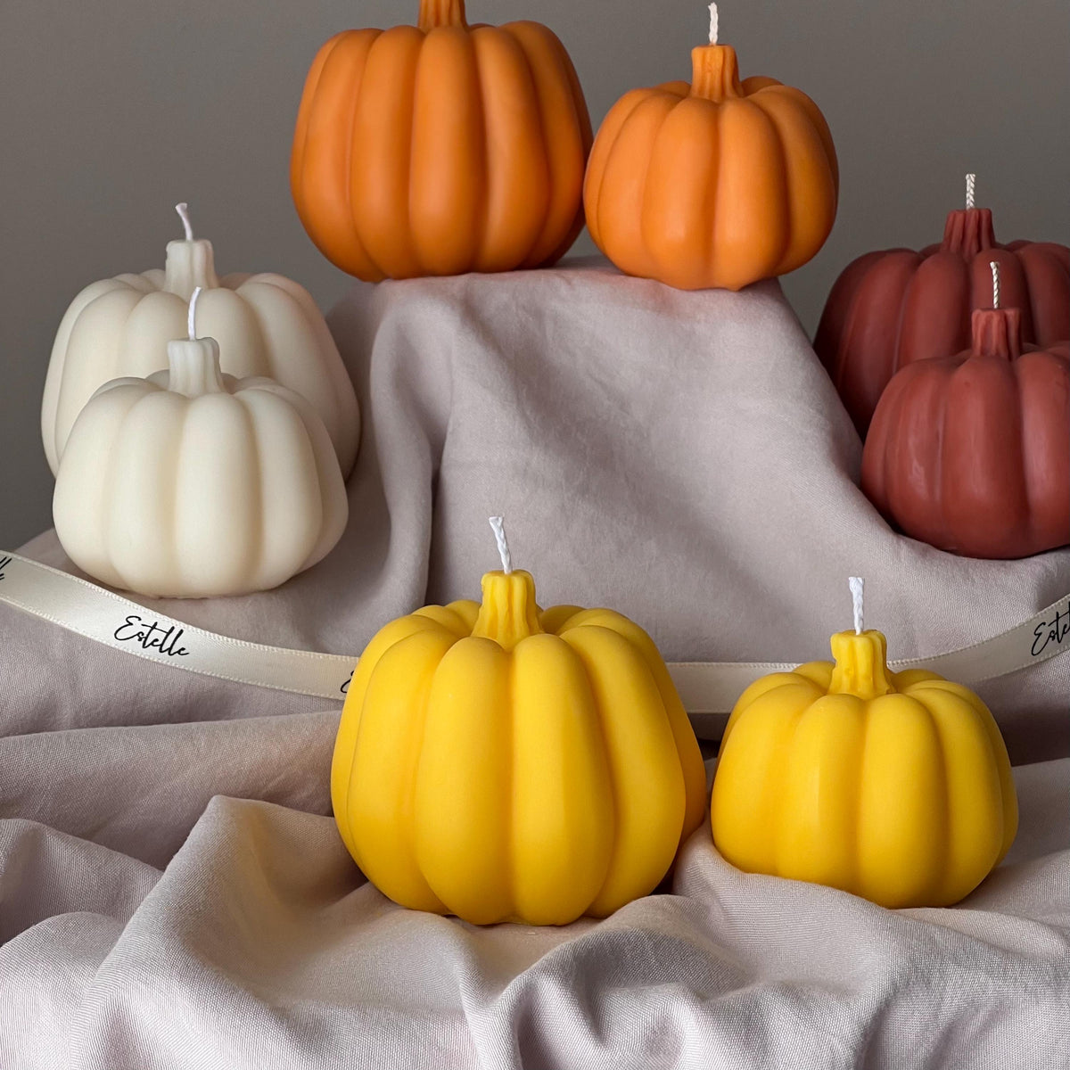 Handmade Pumpkin Soy Wax Candle Set: Autumn Home Decor-2