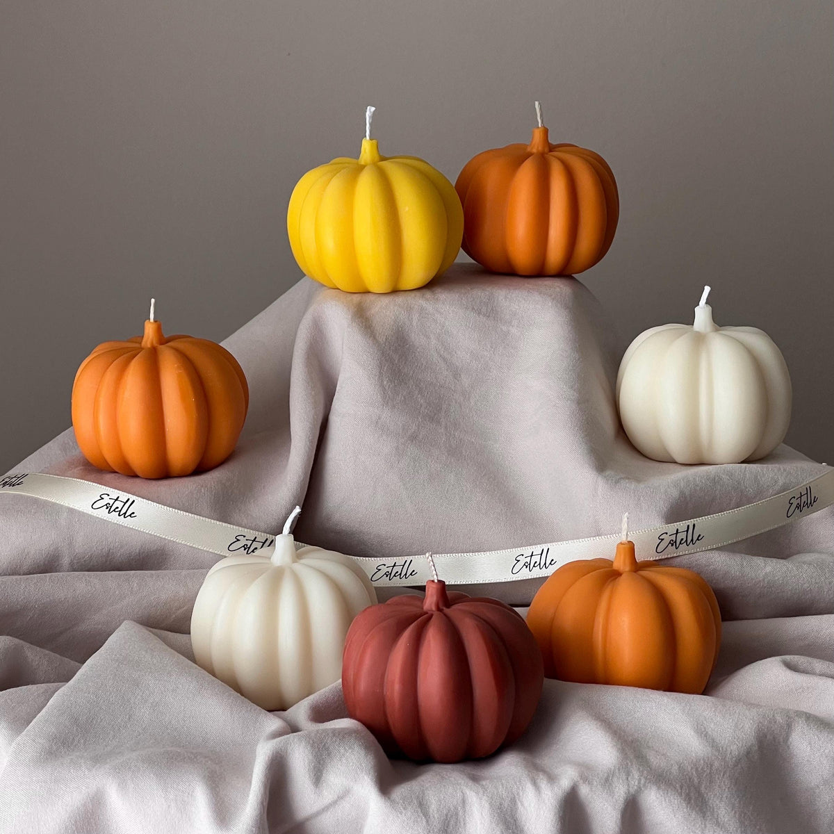 Handmade Pumpkin Soy Wax Candle: Autumn Halloween Decor-1